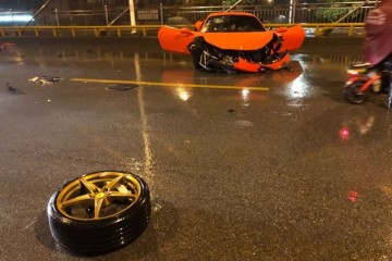 租来的车借给朋友开全球限量版法拉利在嘉兴撞烂