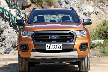 又一福特硬汉级皮卡露脸2.2升柴油动力加四驱价格与长城炮看齐