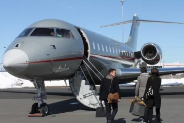 猛超东航客机特斯拉马斯克真是速度狂魔