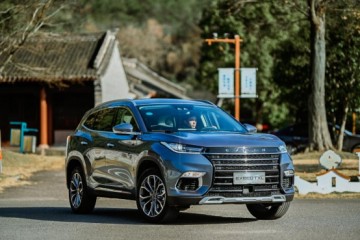 风起时动身深度体会全新星途TXL的容颜和动力