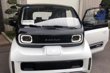 宝骏E300实车及内饰全曝光估计价格6万2排3座怎样安置