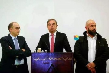 戈恩逃跑红旗飘红群众撞伤2019年车坛八大想不到