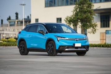 广汽做对三道选择题抢了比亚迪风头能跷二郎腿标配感应尾门