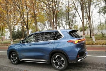 国产版雷克萨斯供给5/6/7座磕碰5颗星卖10万还可定制