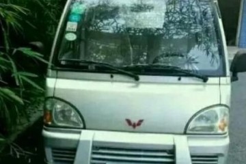 广东一辆五菱面包车挂280万车牌宝马都不放在眼里