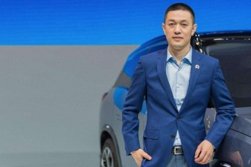 李斌回应特斯拉降价蔚来不会降只能做好服务