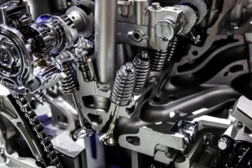 新年开车回家一定要查看轿车3个当地否则或许亲人两行泪