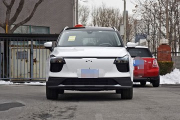 特斯拉遇劲敌这车能跑600多公里19.79万真为国人争光