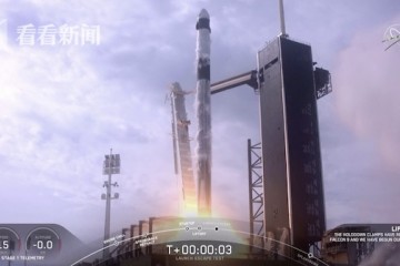 马斯克炸火箭SpaceX载人飞船完结逃生测验