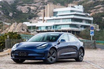 只爱Model3?那是由于你不知道还有更凶猛的极星2