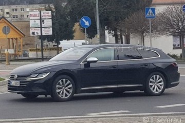 下一年露脸群众Arteon猎装版无伪谍照曝光