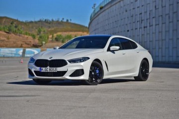 帕拉梅拉微弱的对手标配3.0T5.2秒破百96.8w可下手