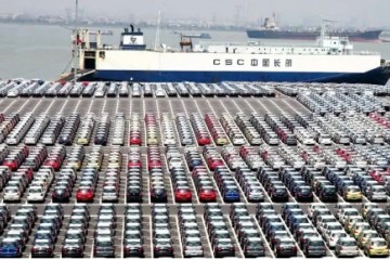 降20万也卖不掉的库存宝马在港口日晒雨淋积满灰比作废难过