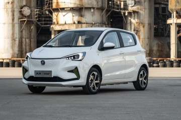 小马试长安新能源奔奔E-Star老来乐也有顽强