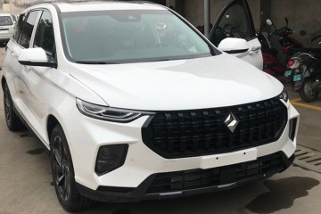 新宝骏RS-7六座版实车现身内饰首度曝光要做我国版的汉兰达