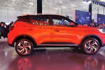 25亿没白出资五粮液的第一款SUV比路虎还美丽配双屏内饰仅卖6万