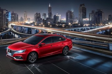 标配全景印象荣威i6PLUS新车型售9.28万