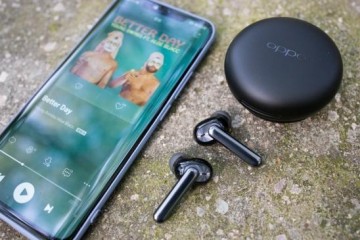 发烧友给出高度评价OPPOEncoW31是300元内最值得购买的真无线耳机