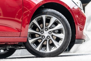 最亲民的合资车新车四缸加7AT功能赶超群众朗逸13.59万