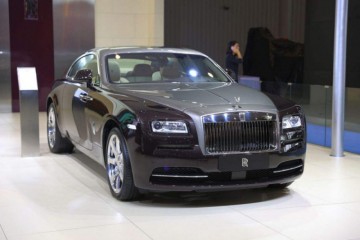 600万迈巴赫想卖卖不掉想开开不了车主无法只能看着等作废